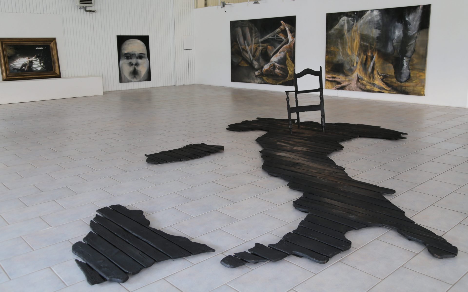 Mostra di Julia Bornefeld a Verona