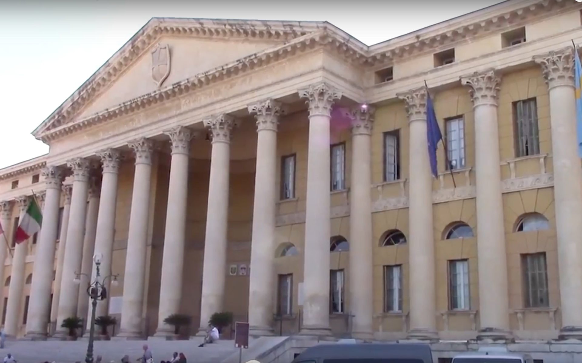 Probabile ballottagio. Quattro per due posti: Sboarina del blocco sovranista, Salemi del Partito Democratico, Gennari del Movimento 5 Stelle e il candidato tosiano si disputano il probabile ballottaggio. Sboarina il favorito, ma nel centrodestra a trazione leghista non mancano le divisioni...