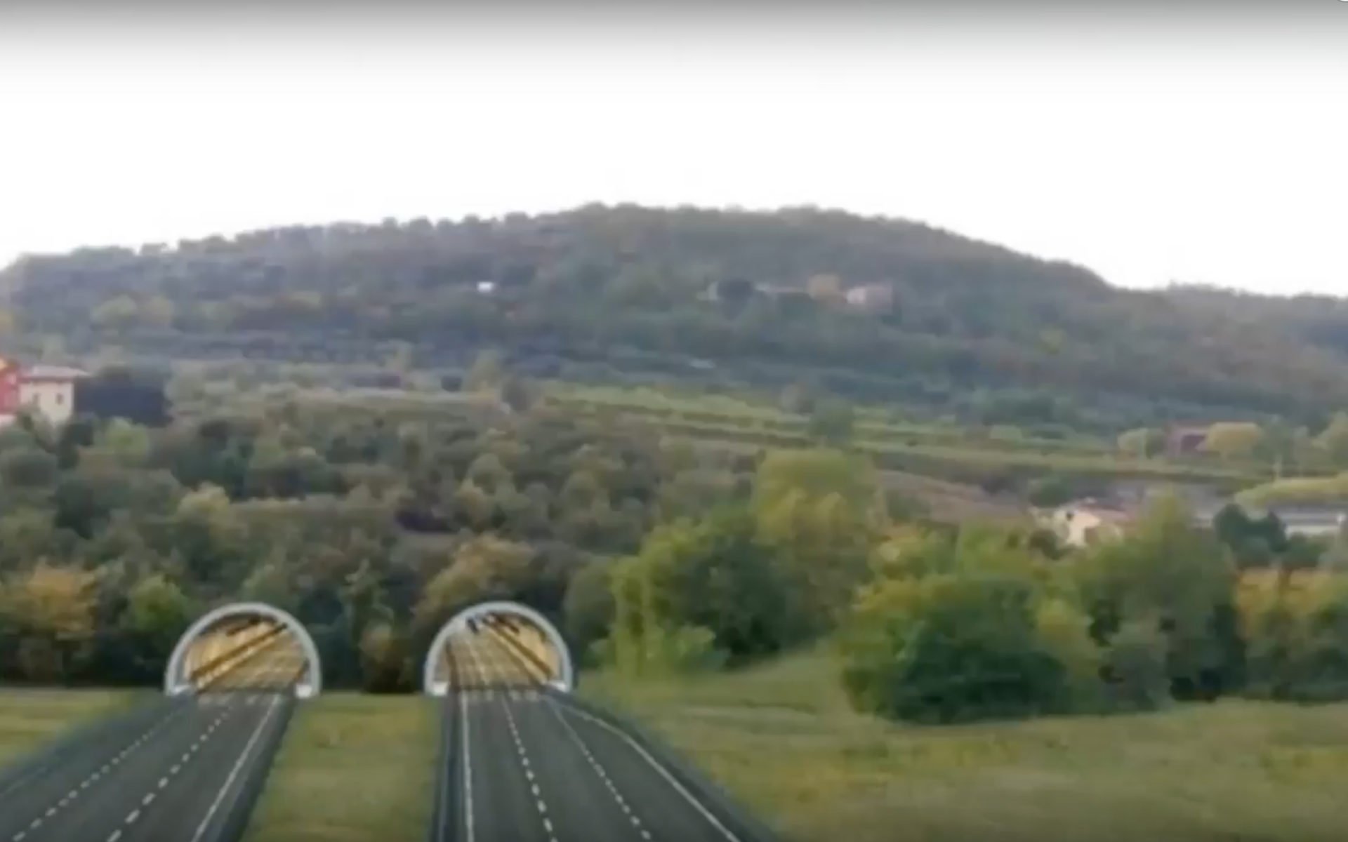 Continua la bagarre politica sulla questione del traforo delle Torricelle. Ci mettono una pietra sopra infatti Michele Bertucco, candidato sindaco della sinistra veronese, e Alberto Sperotto del comitato "contro l'autostrada in città". Di opinione diversa è invece l'amministratore unico di Technital Alberto Scotti.