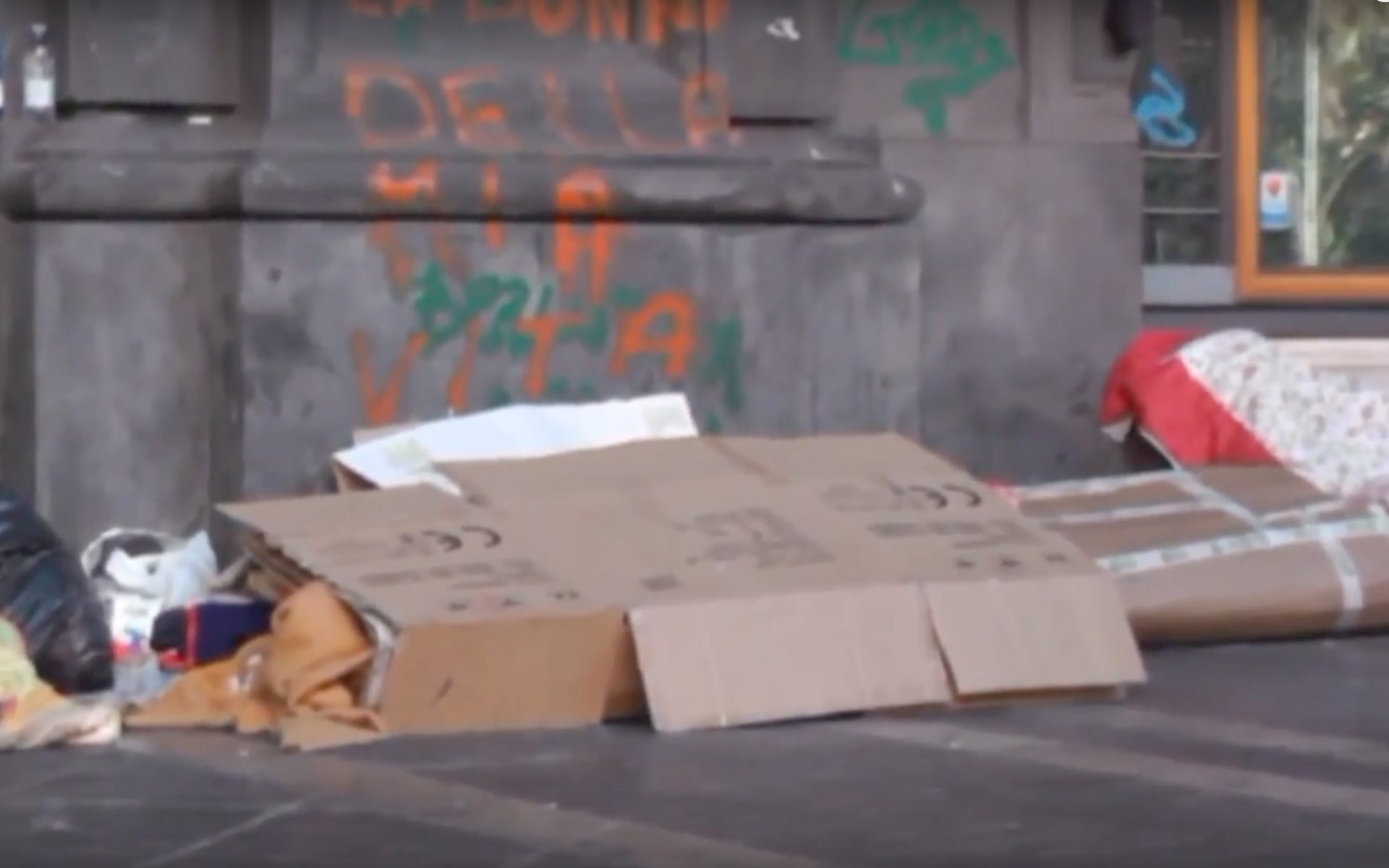 senza tetto senza fissa dimora senzatetto