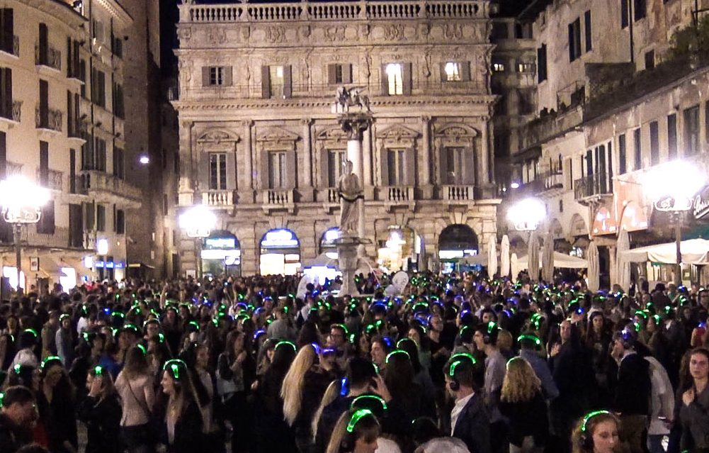 Silent Verona in Piazza Erbe