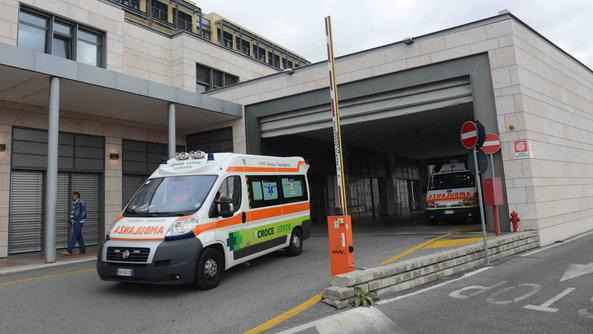 ambulanza ospedale borgo trento incidente di caccia zevio