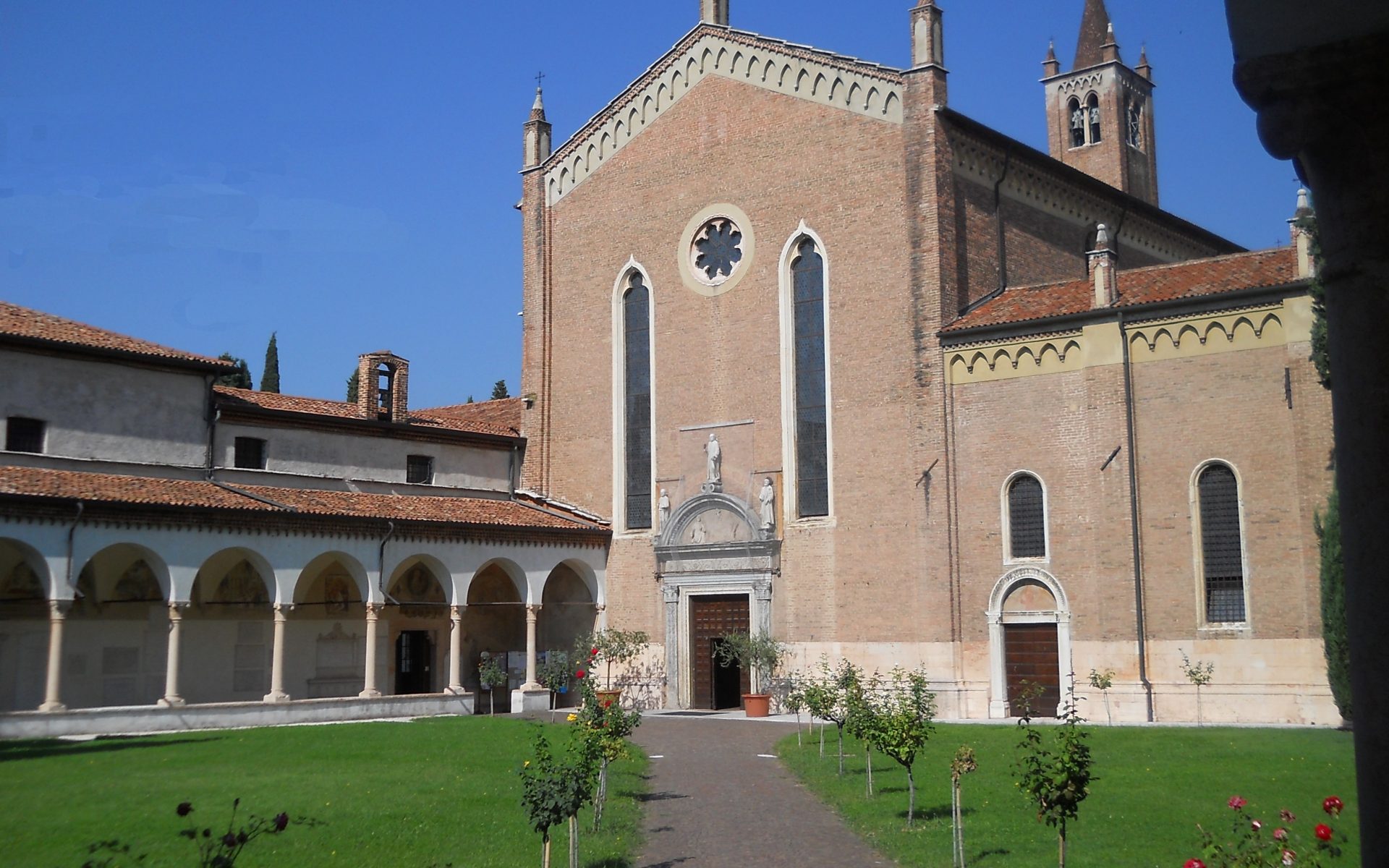 Chiesa e chiostro di San Bernardino Verona