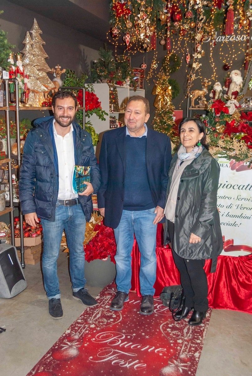 Raccolta giocattoli natale per tutti