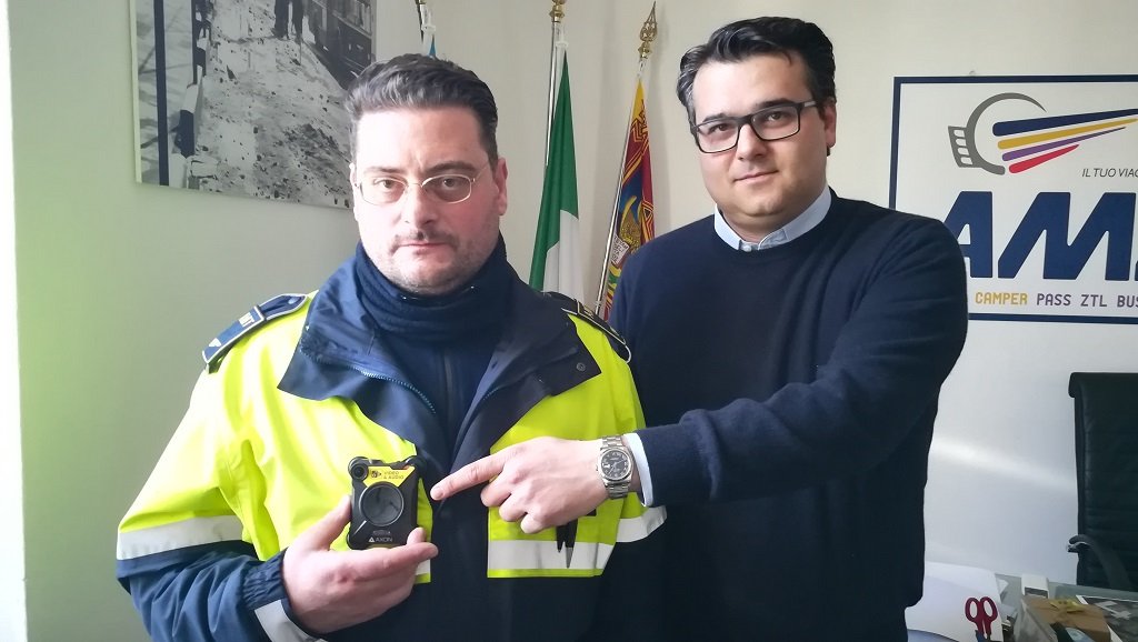 Amt bodycam telecamere sulla divisa accertatori