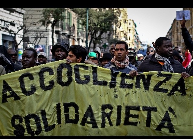 crollano permessi umanitari