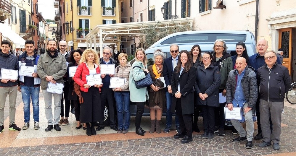 Bardolino Consegna veicolo per anziani