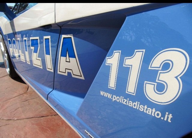 Porta ex in gita e la accoltella