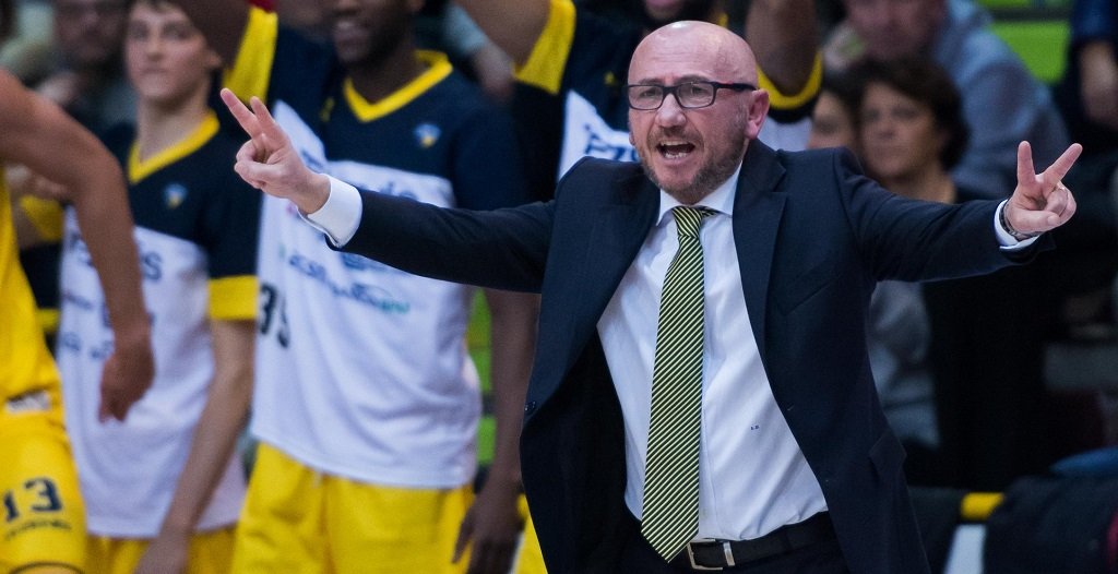 Scaligera Basket Luca Dalmonte Foto Massimo De Marco da pagina Facebook Scaligera Basket Verona esonerato