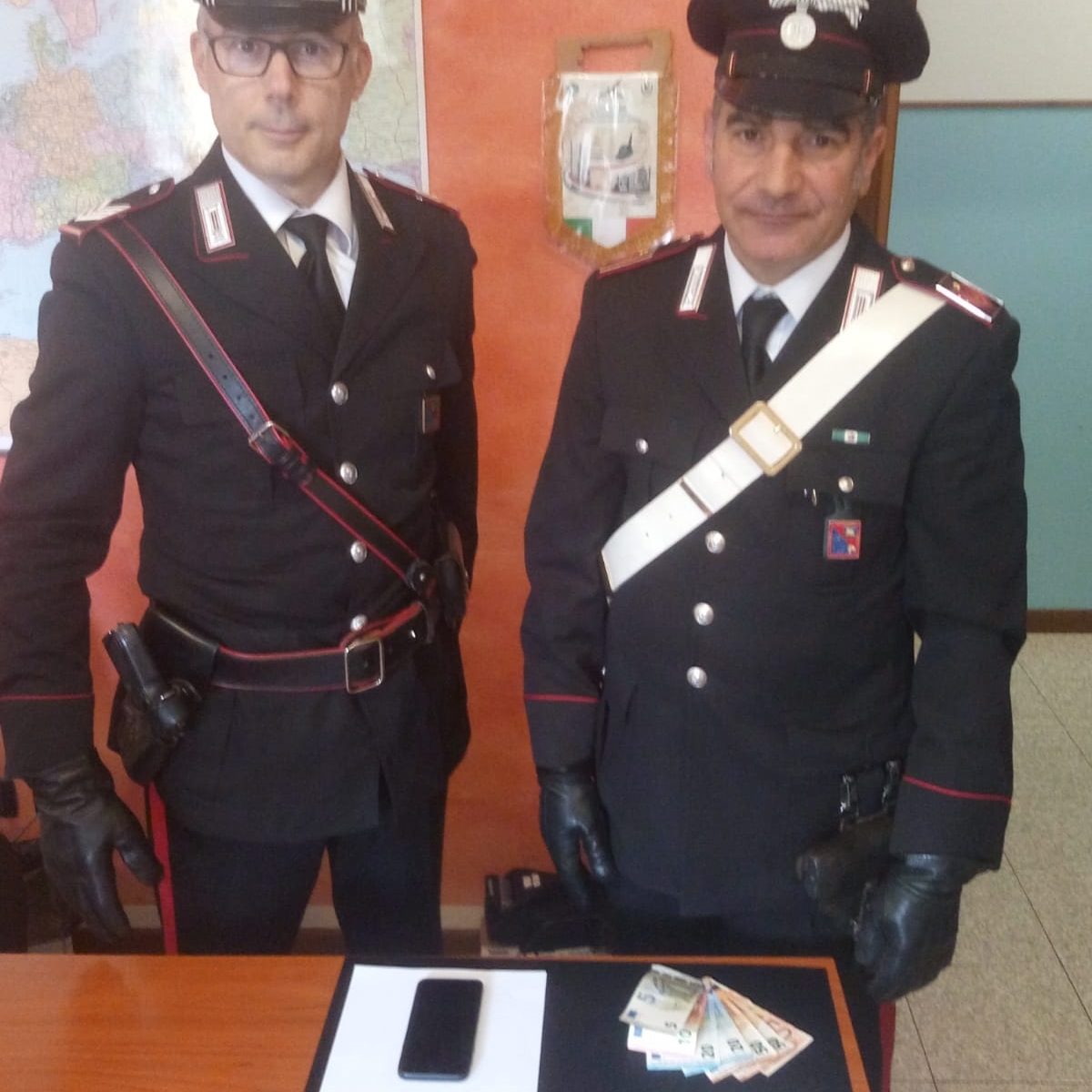 Carabinieri estorsione