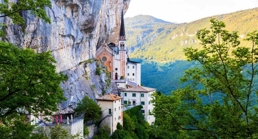 madonna della corona