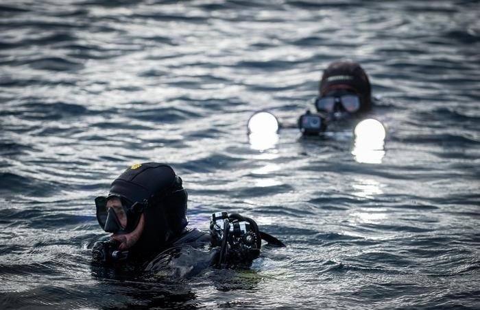 nel mincio con l'auto disperso