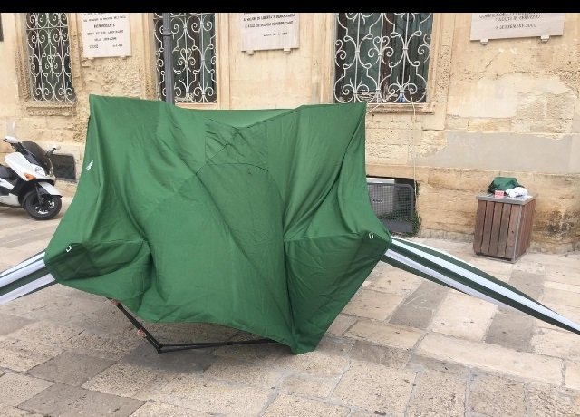 raid allo stand della lega