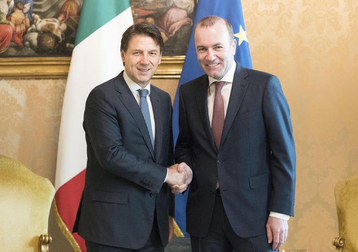 Giuseppe Conte Manfred Weber
