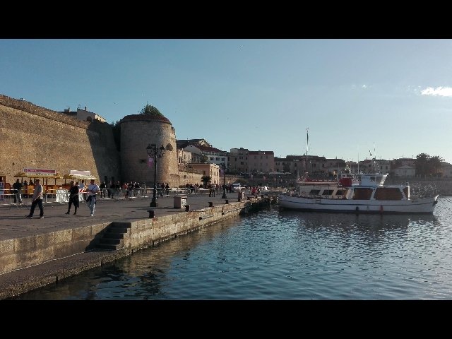 finestrino aperto auto