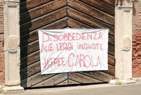 striscione verona carola