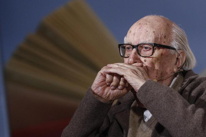 Andrea Camilleri è morto