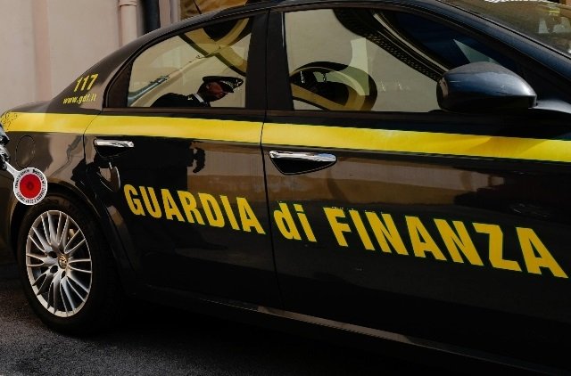 Guardia di finanza contrabbando di gasolio da est europa