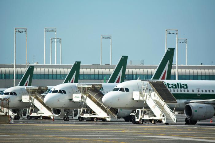 alitalia, fs sceglie atlantia lufthansa