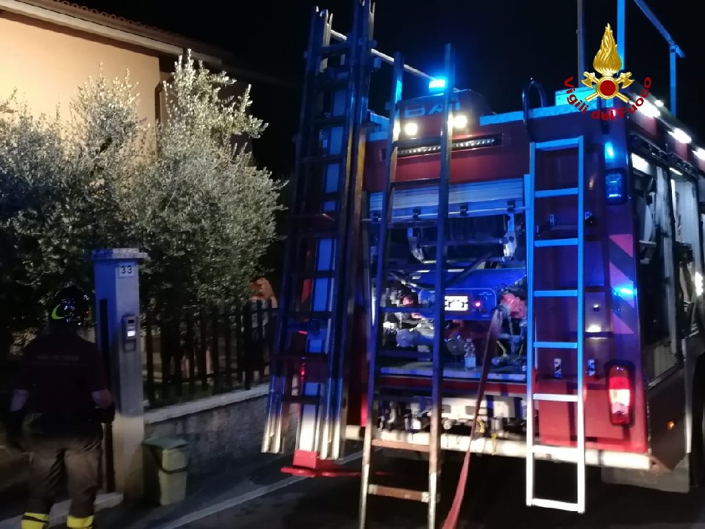 incendio tetto castelnuovo