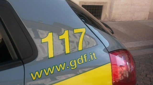 mafia sequestri gela guardia di finanza