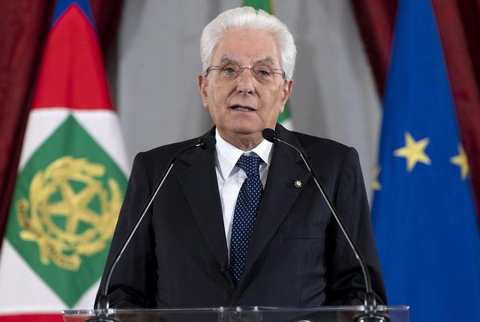Mattarella, tensioni maggioranza, serve collaborazione