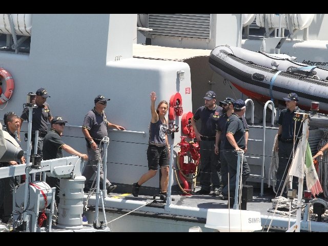 sea watch interrogatorio capitana