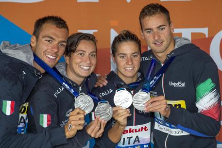 staffetta mondiali nuoto italia