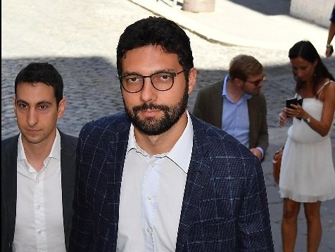 5 stelle compatti M5s