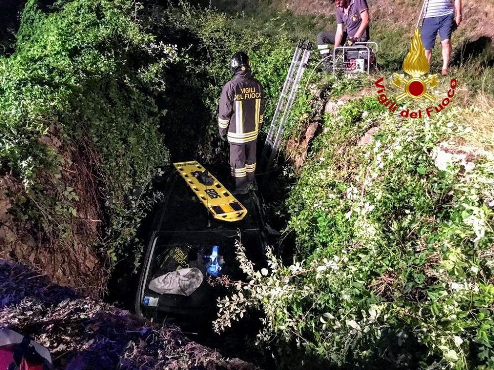 esce di strada Grezzana
