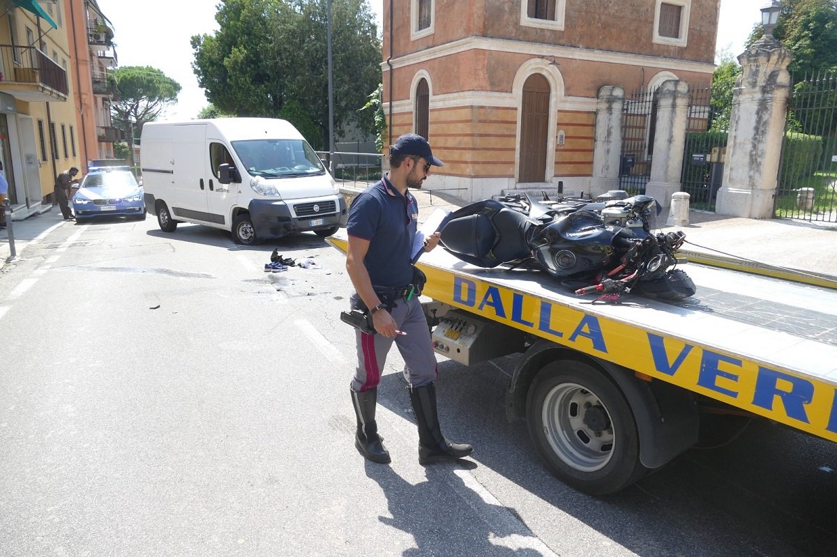 incidente san martino motociclista grave