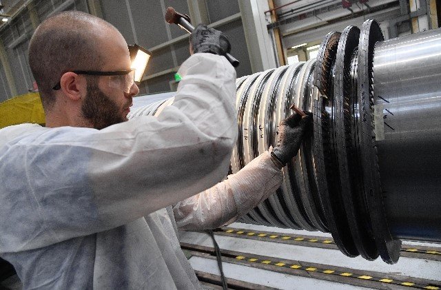 industria fatturato e ordini in calo