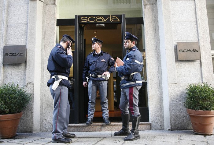 truffa diamante milano