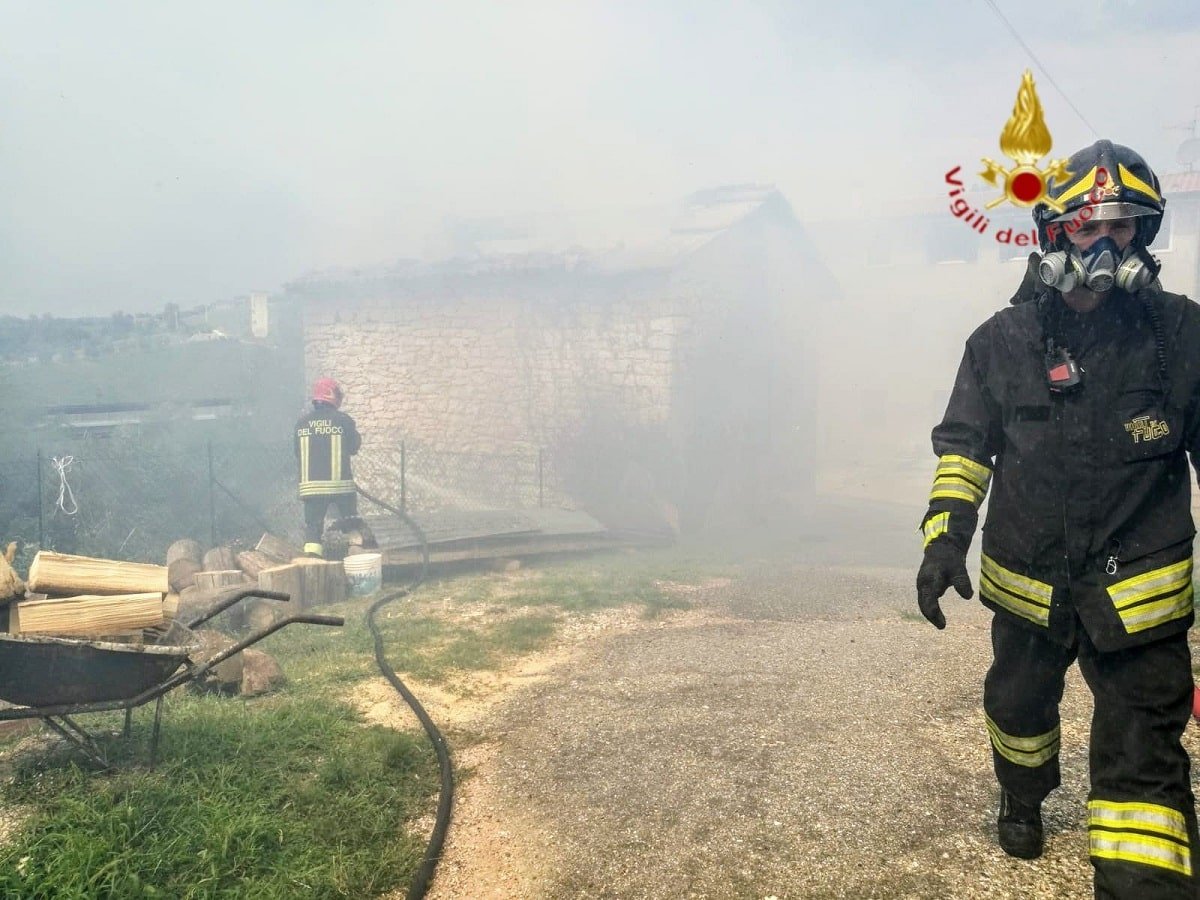 incendio in un fienile Azzago Grezzana