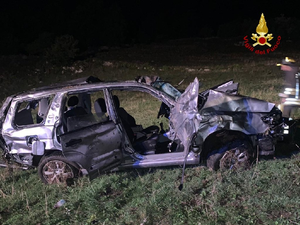 incidente bosco vigili del fuoco