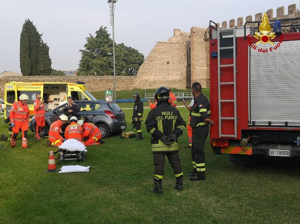 Carosello con le divise