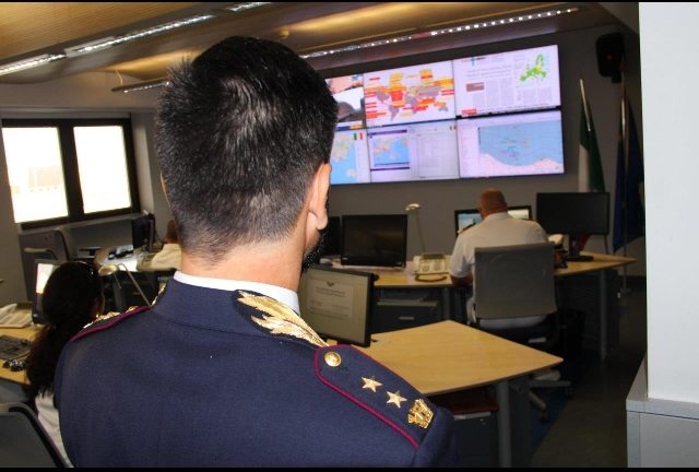 docente adescava minorenni polizia