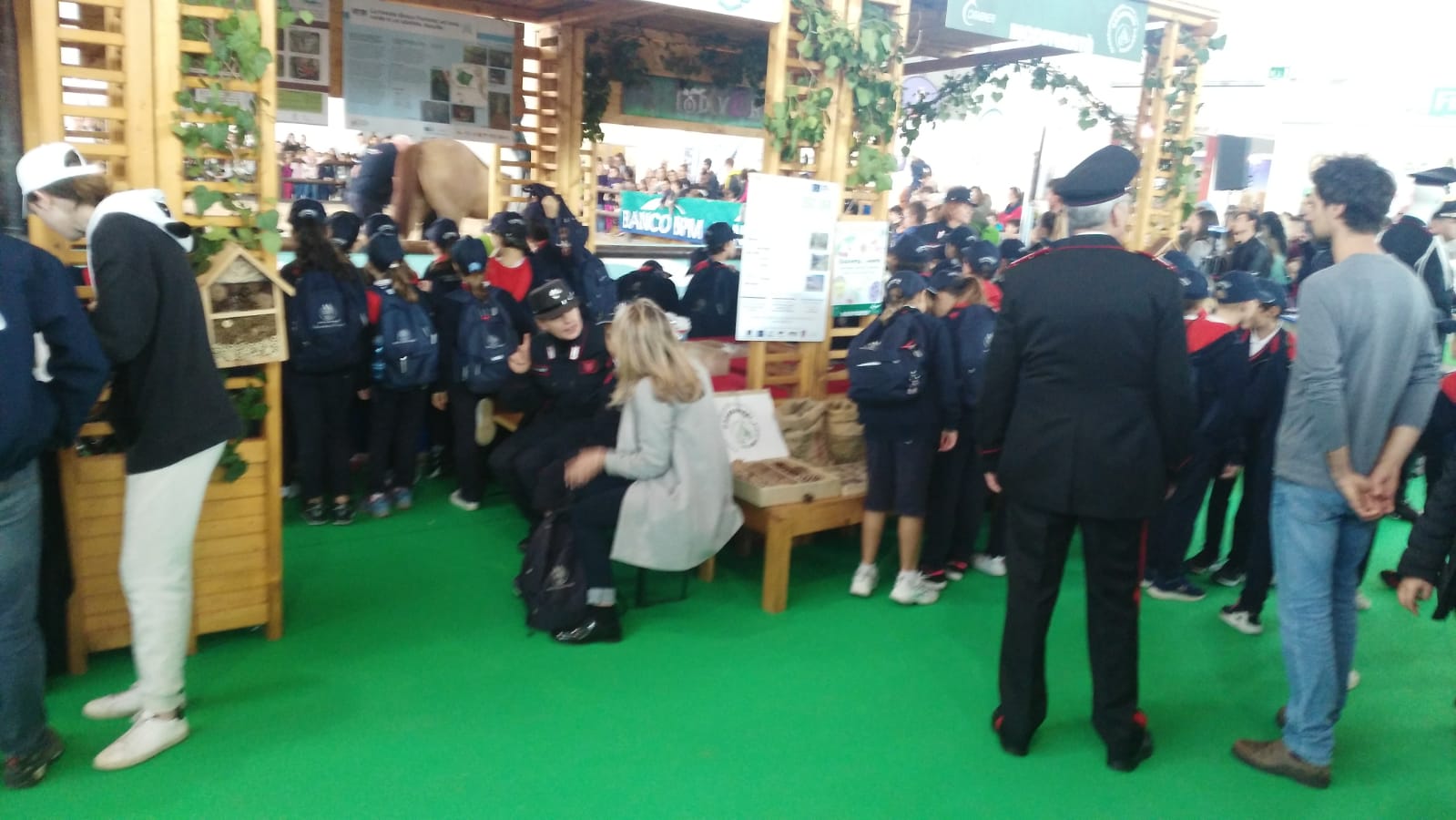 carabinieri a Fieracavalli