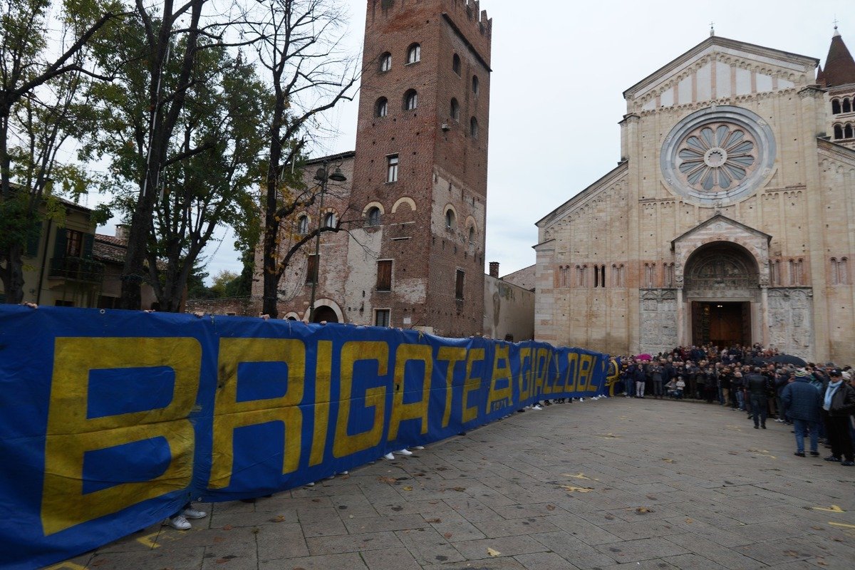 funerale roberto puliero hellas