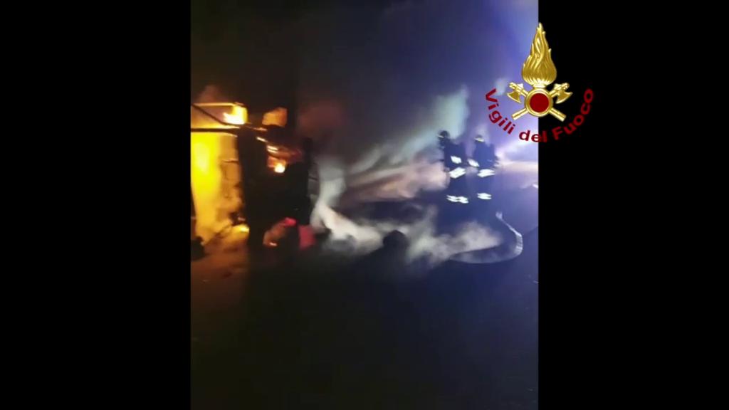 incidente a22 vigili del fuoco