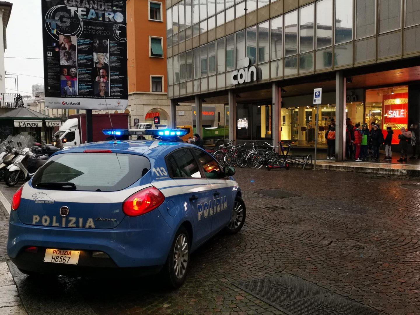 28.01.2020 - Arresto Volanti Furto Aggravato Coin