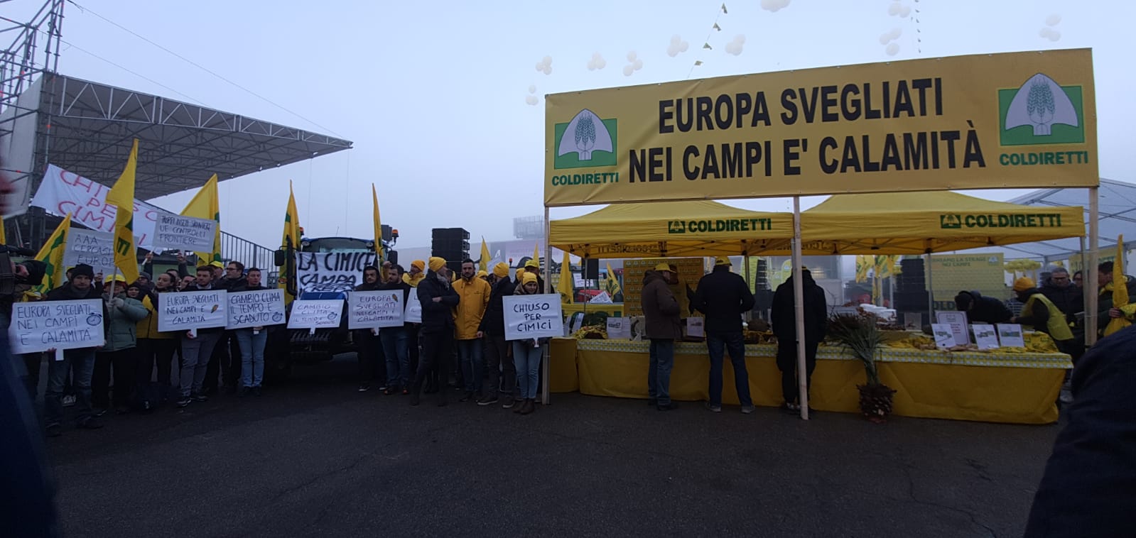 Fieragricola Verona -agricoltori in protesta per danni da insetti nei campi