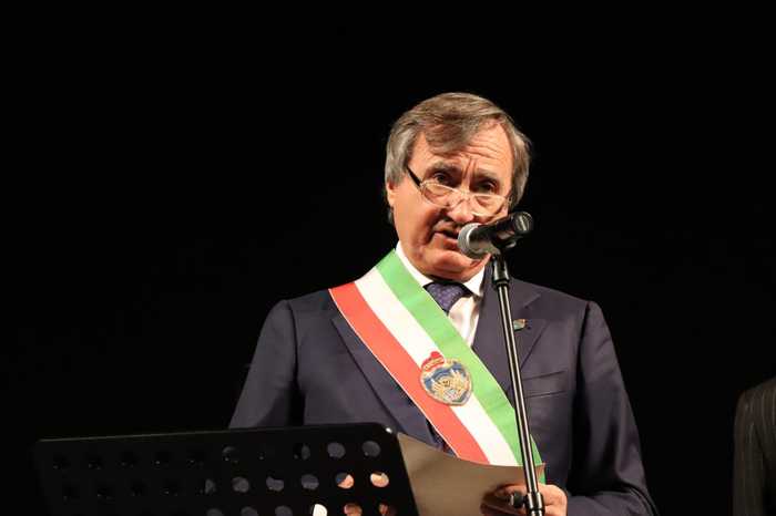 Luigi Brugnaro vuole offrire la cittinanza di Venezia a Liliana Segre