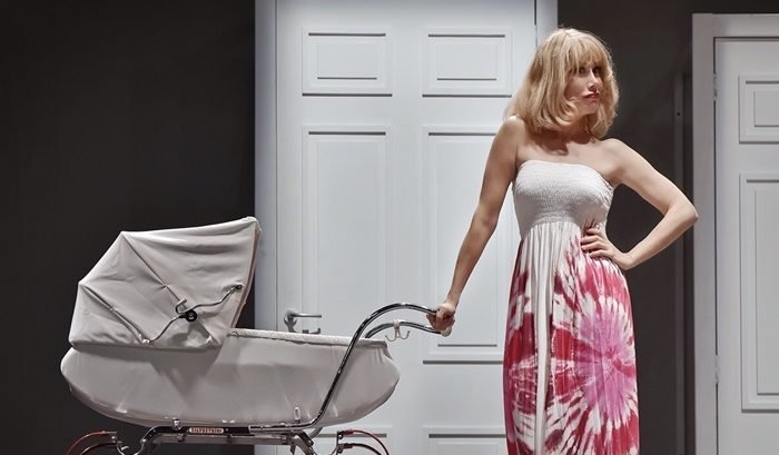 a che servono gli uomini divertiamoci a teatro