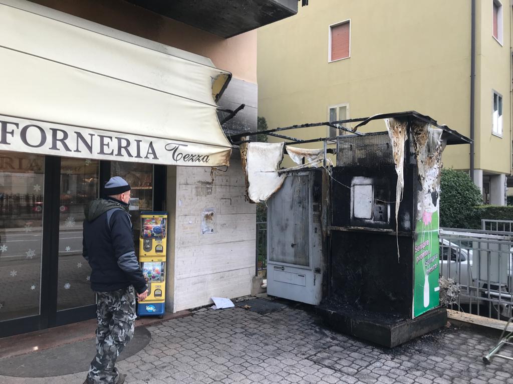 distributore latte via fincato