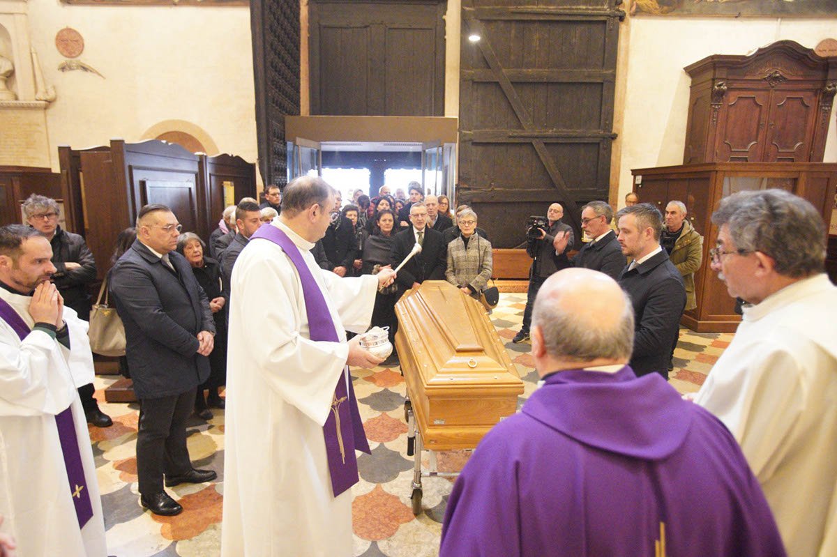 funerale monsignor adriano vincenzi