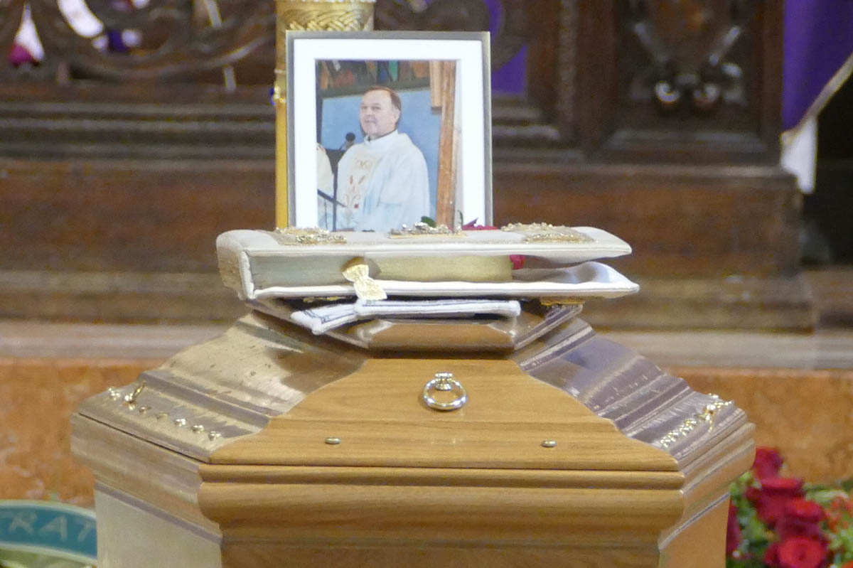 funerale monsignor adriano vincenzi