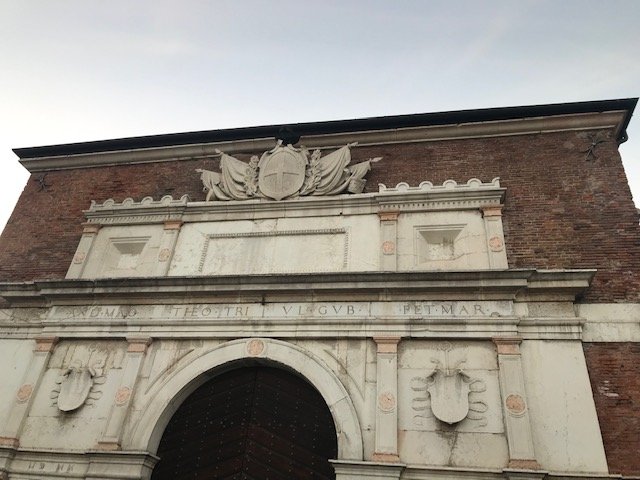 porta vescovo - museo della radio