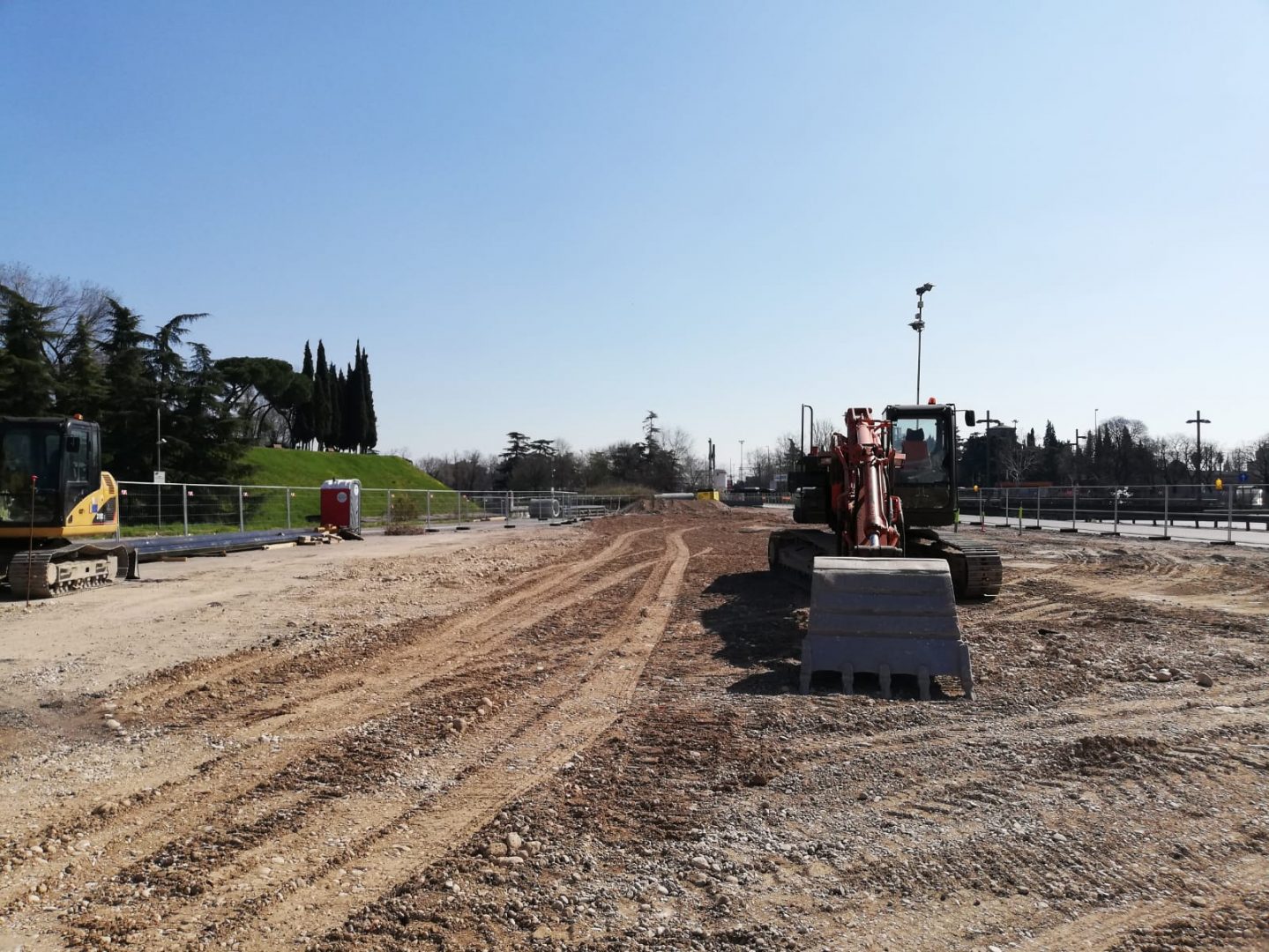 Cantiere filobus filovia via Città di Nimes