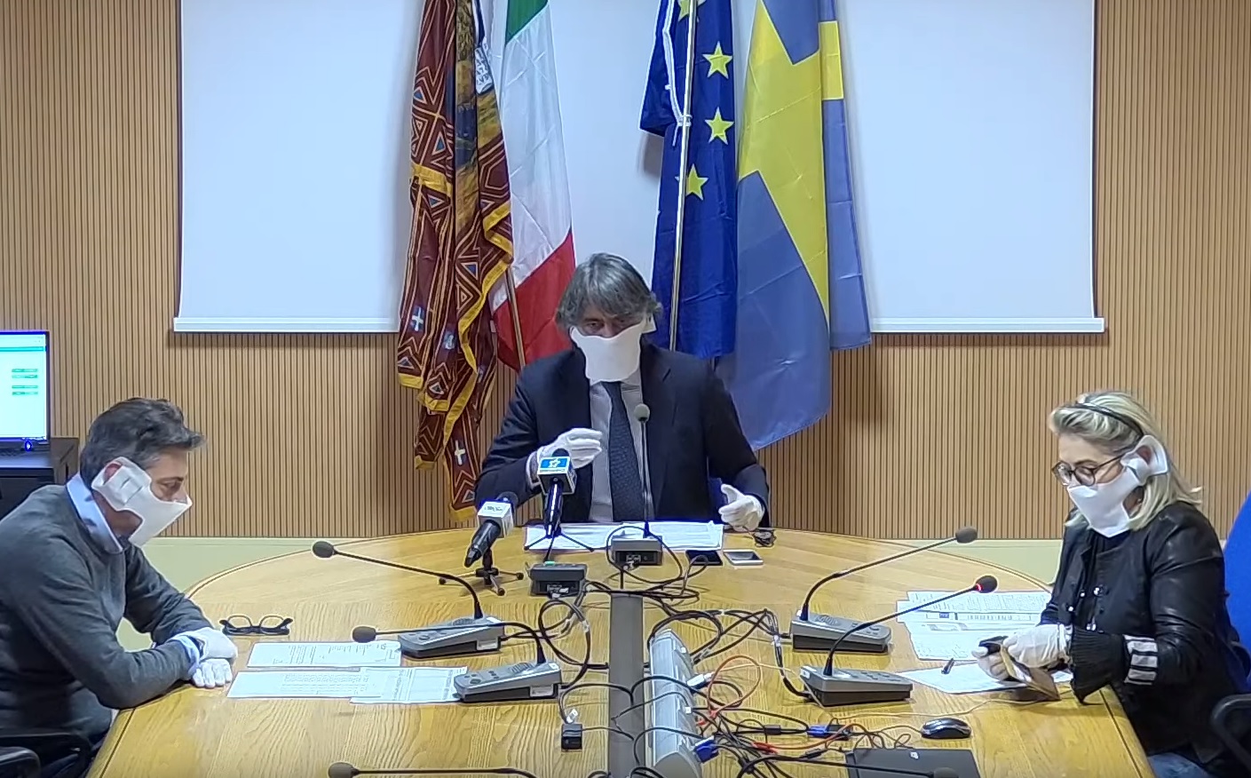 federico sboarina abbraccio borgo roma